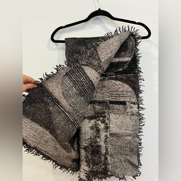 Wilfred Blanket Scarf - Picture 3 of 11